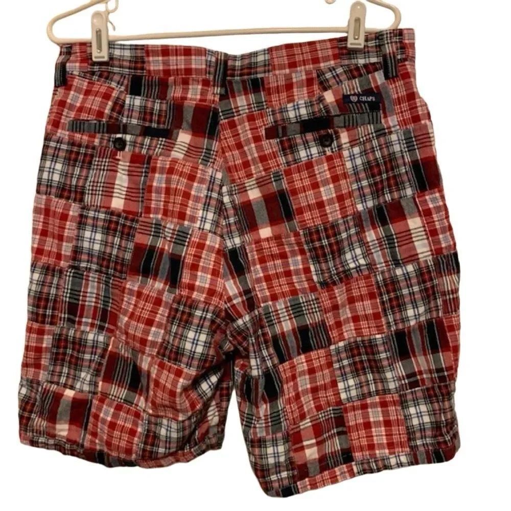 CHAPS SIZE 32 RED/BLACK CHECKED SHORTS